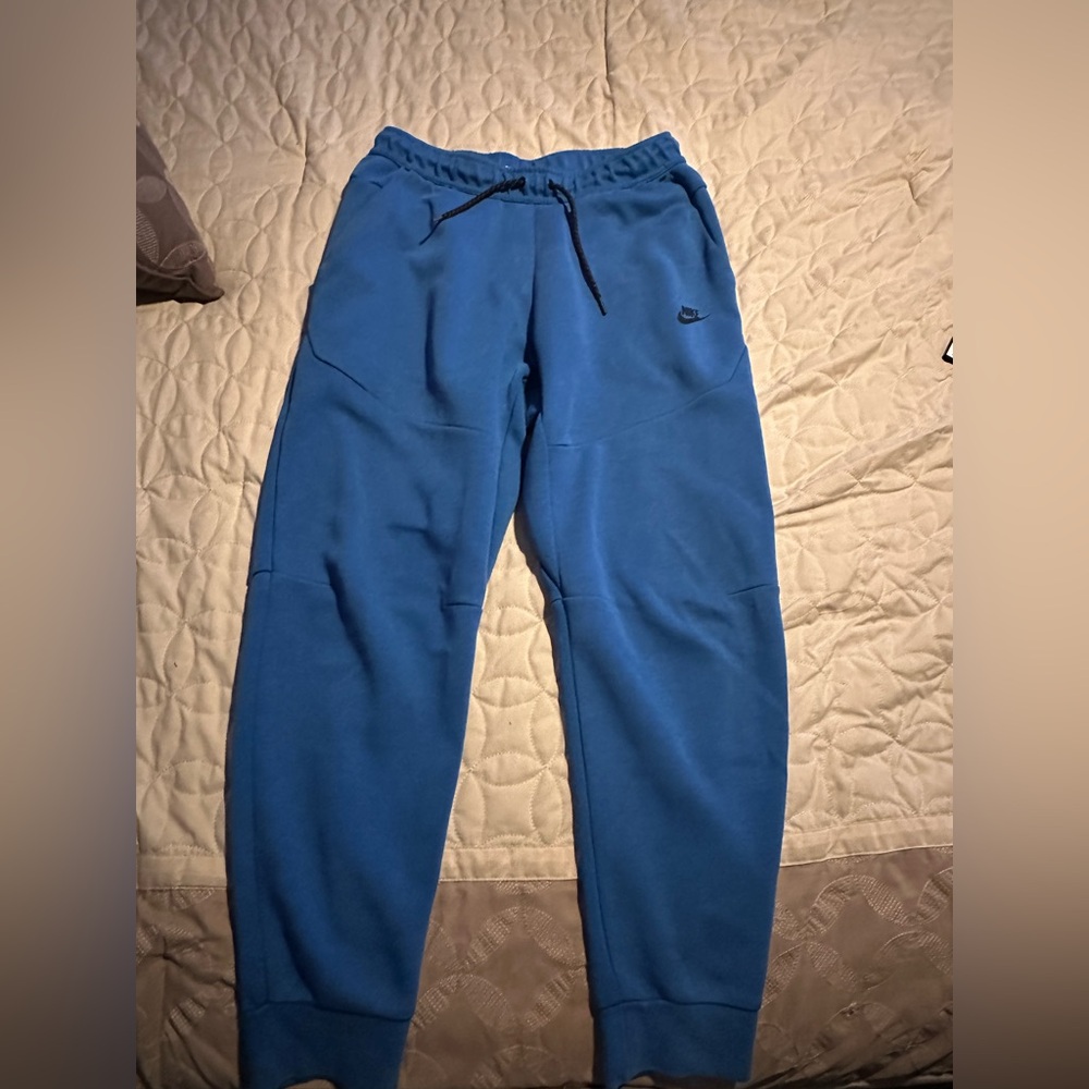 Nike Men Royal Blue Sweatpants
